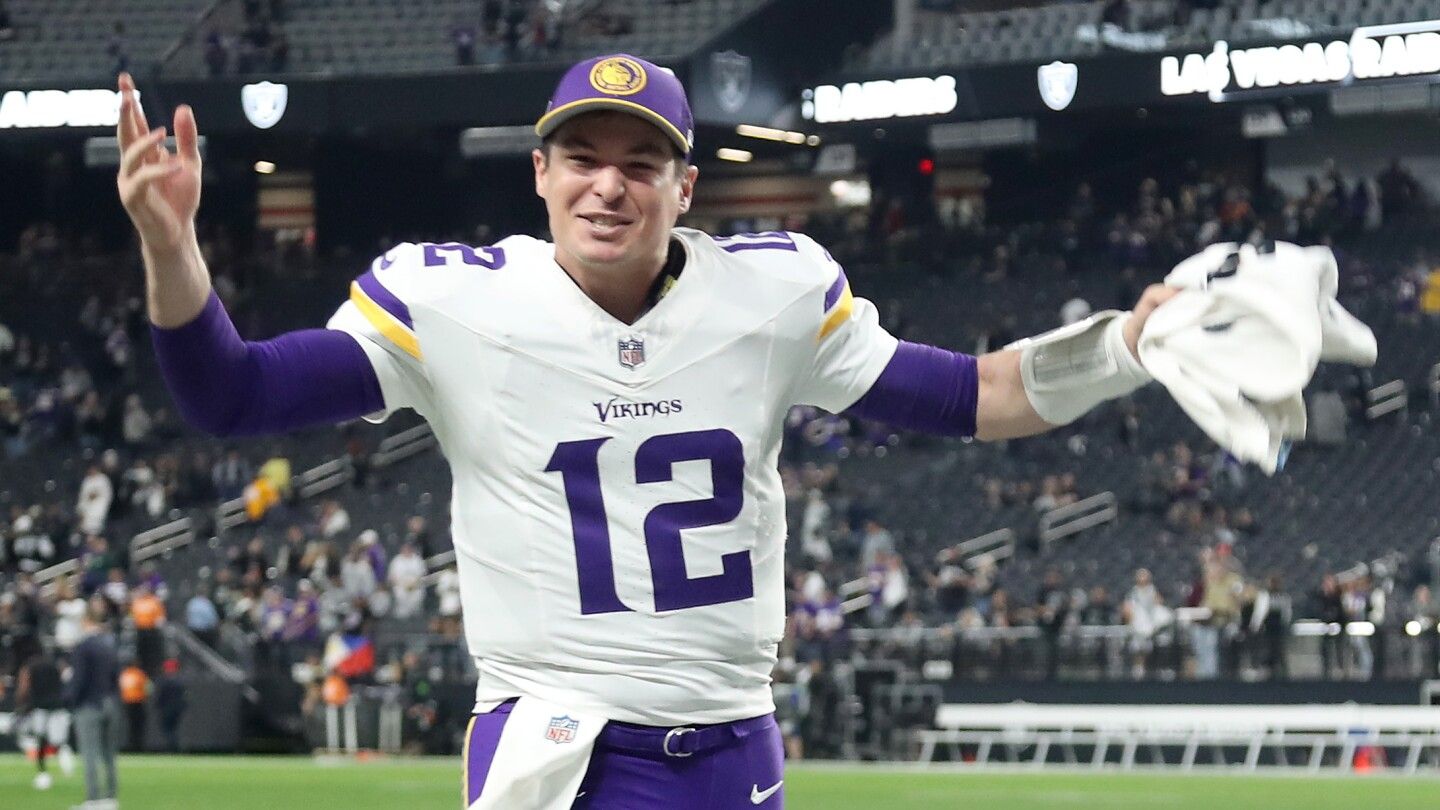 Kevin O'Connell says Vikings QB decision will come later this week