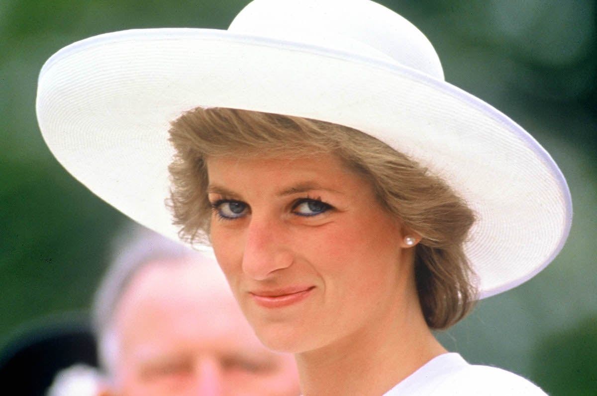 Lady Diana : “dans les brumes du…”, une photo de sa sépulture dans une atmosphère mystique interpelle