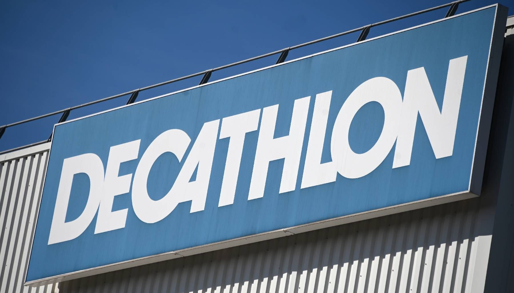 Fin des marques Kalenji, Artengo ou Wedze, un nouveau logo : Decathlon fait peau neuve