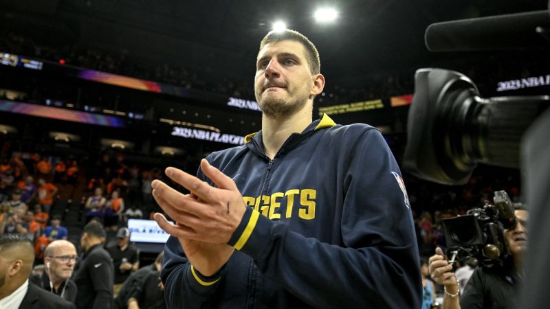 Nikola Jokić puts on a show as Denver Nuggets advance to the Western Conference finals