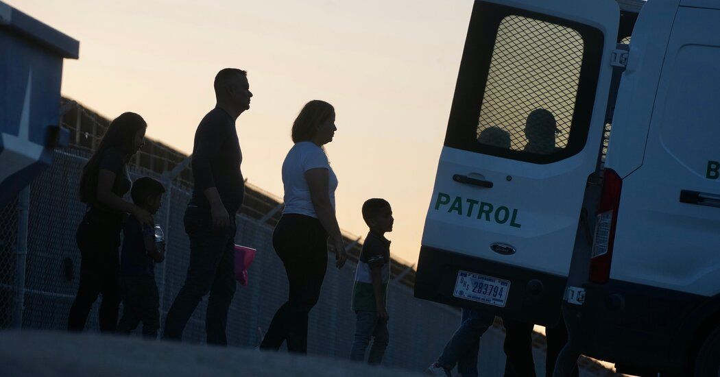 Federal Judge Says Border Patrol Can’t Forgo Release Notices to Ease Backups