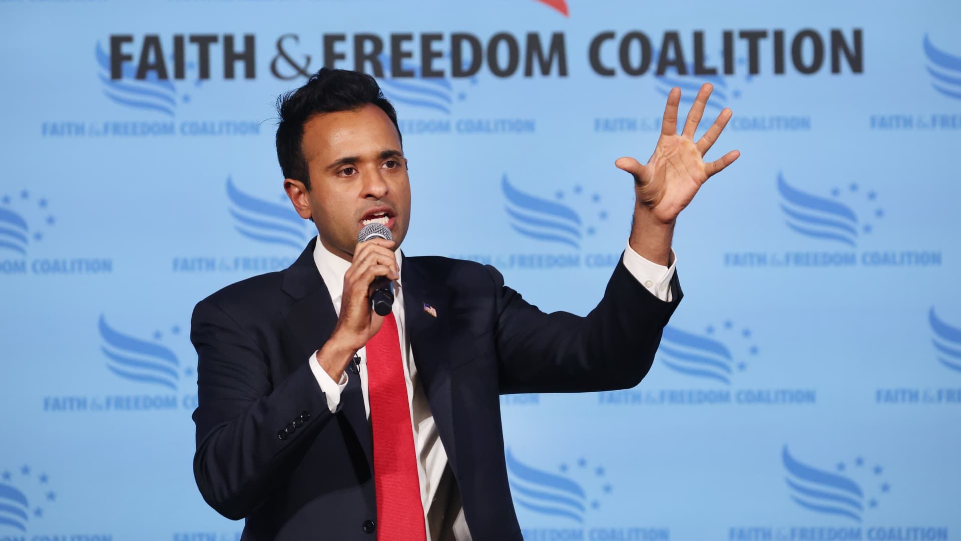 Vivek Ramaswamy 'anti-woke' firm courts GOP state leaders