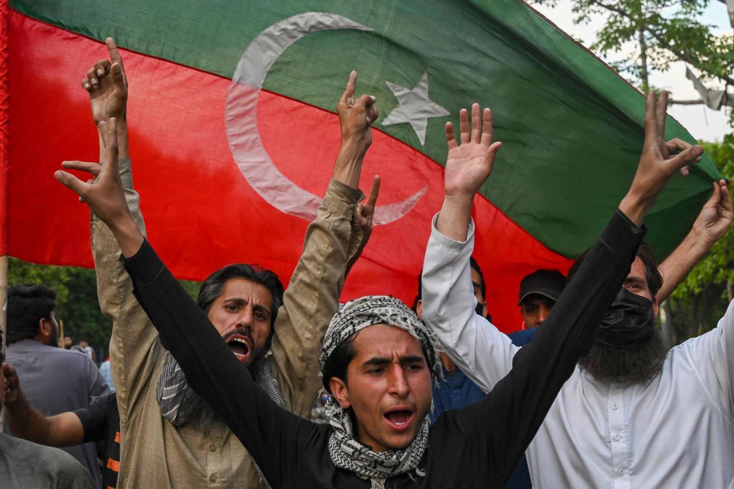 Pakistan : la justice accorde la liberté sous caution à l’ex-premier ministre Imran Khan, après l’invalidation de son arrestation