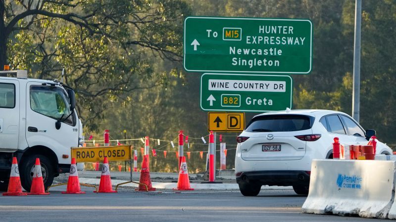 Hunter Valley, Australia: Bus crash in wine region leaves multiple dead, police say