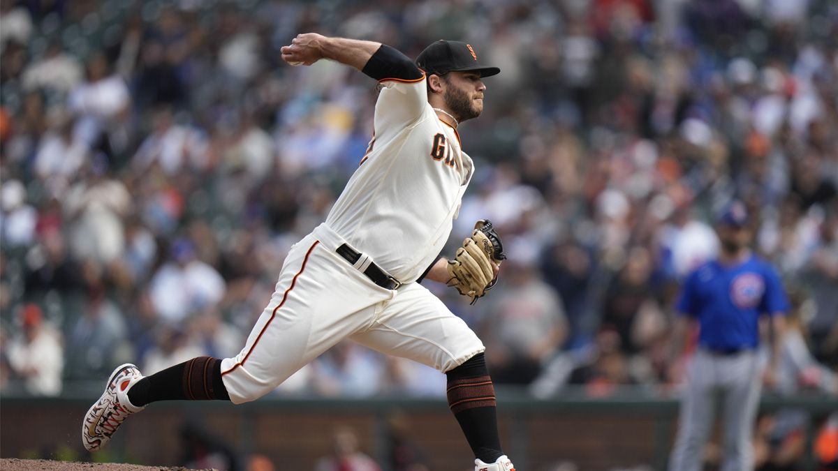 Crawford finally lives out dream, takes MLB mound for Giants