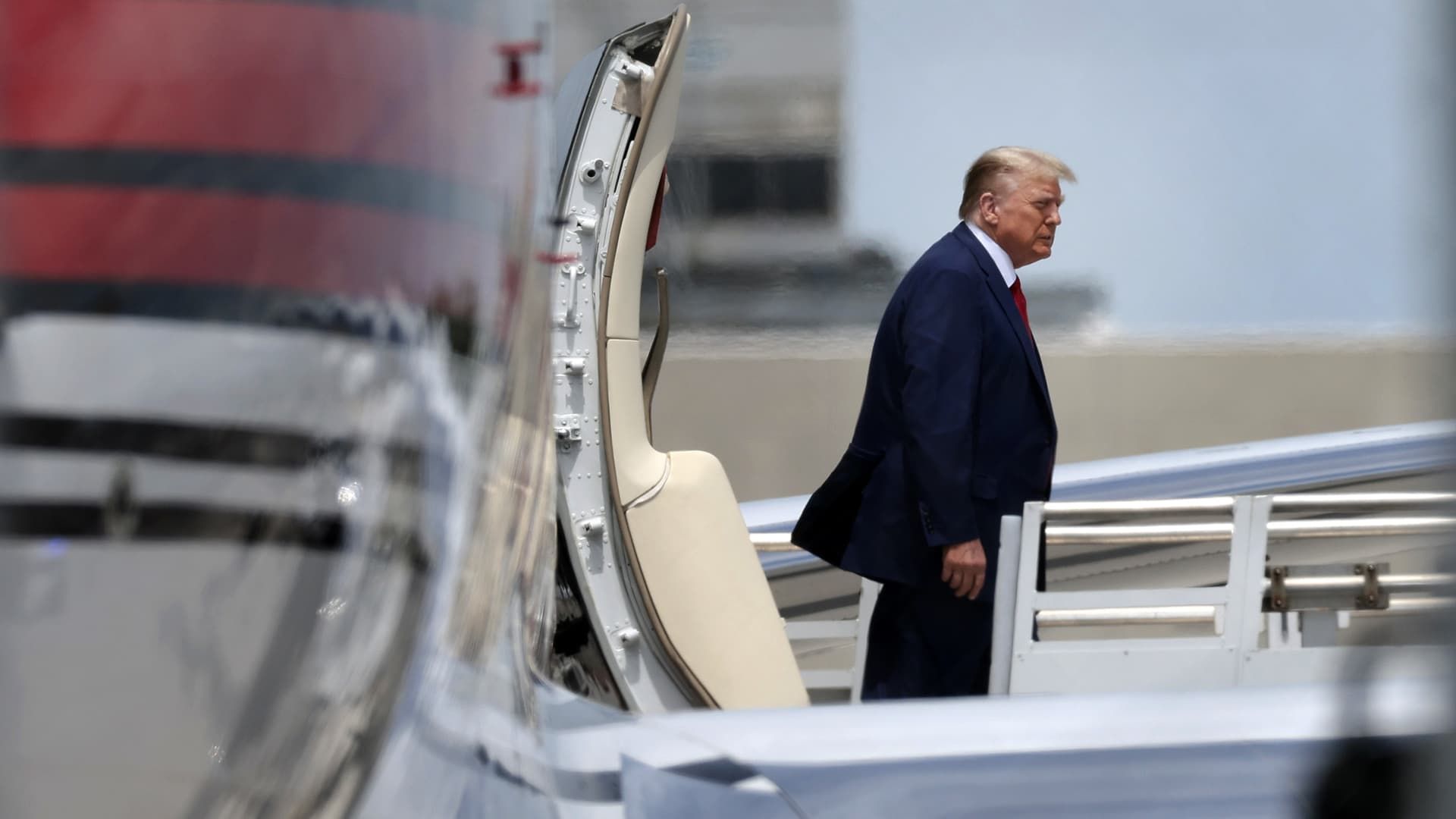 Trump arrives in Miami for arraignment