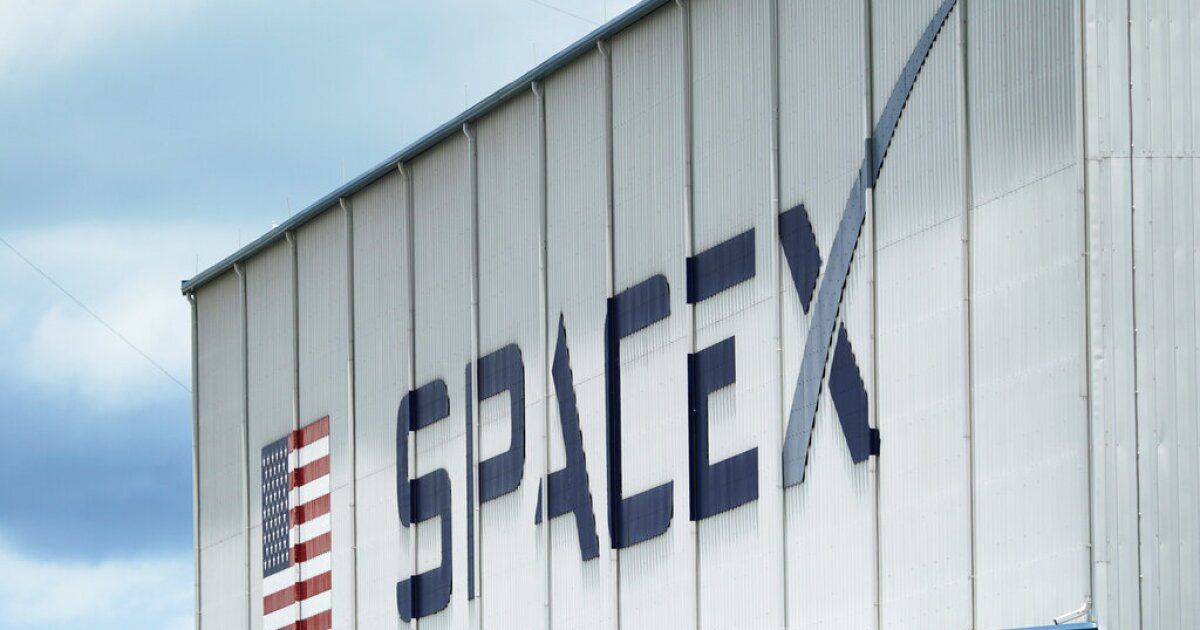 SpaceX launches Falcon 9 rocket from Vandenberg Space Force Base