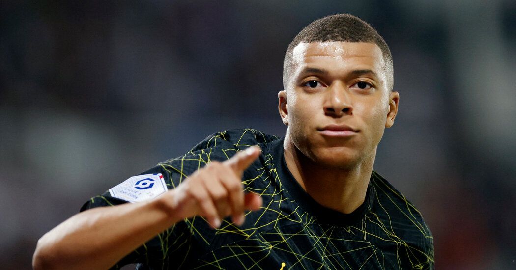 Kylian Mbappé Tells P.S.G. He Will Leave Club Next Summer