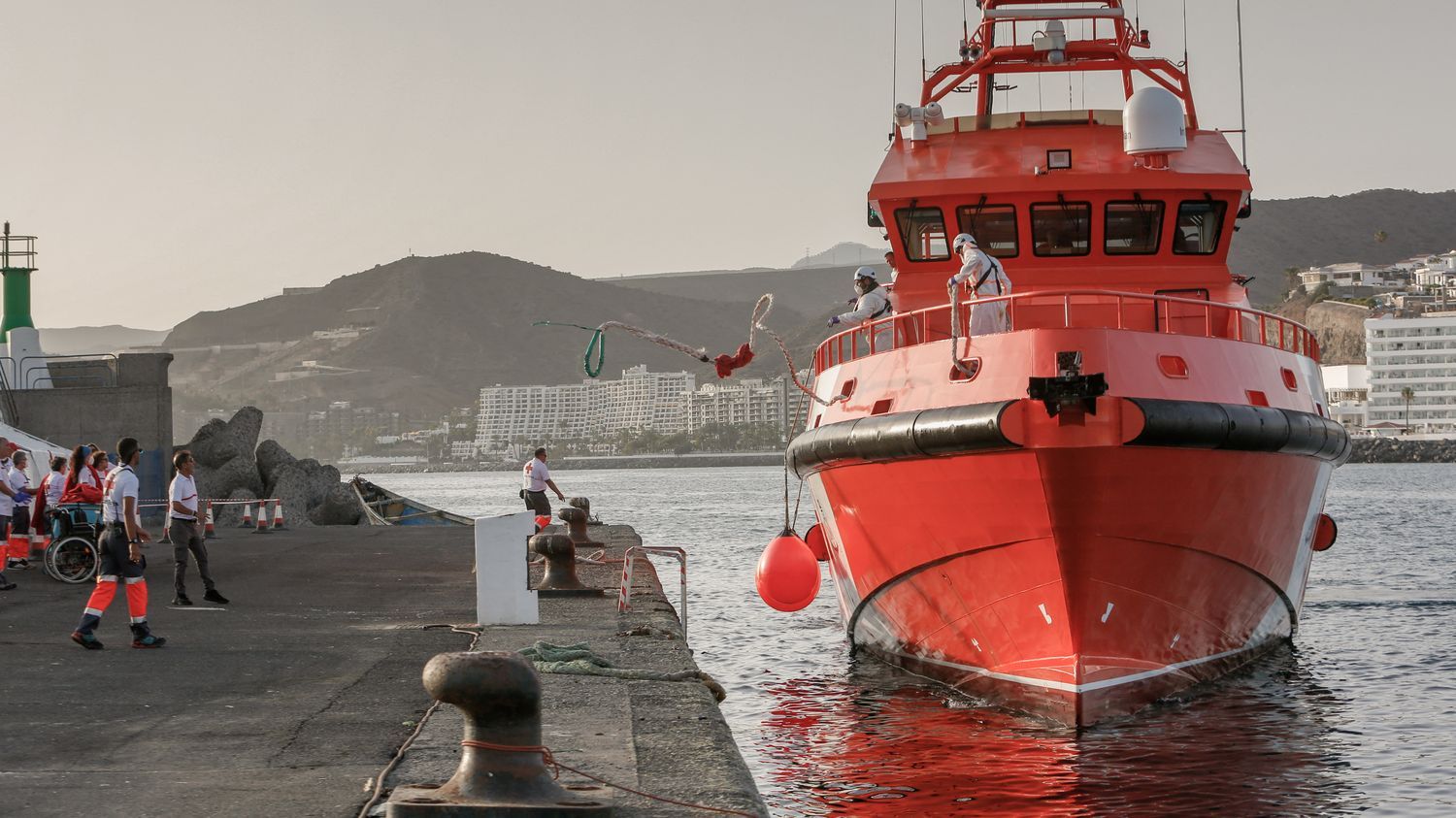 Au large des Canaries, trois bateaux introuvables avec plus de 300 migrants à bord