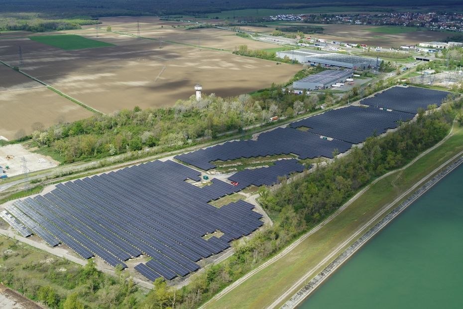 Un parc de 28 000 panneaux solaires inauguré pour alimenter plus de 7 000 habitants en électricité dans le Haut-Rhin