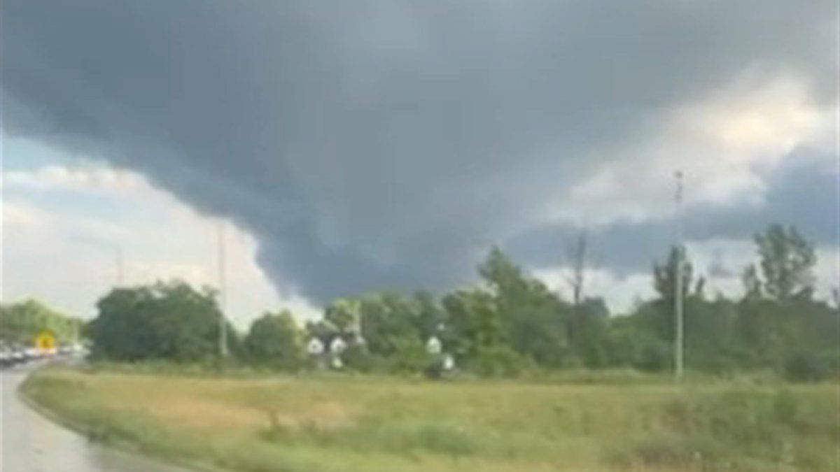 NWS: Multiple tornadoes touched down across Chicago area