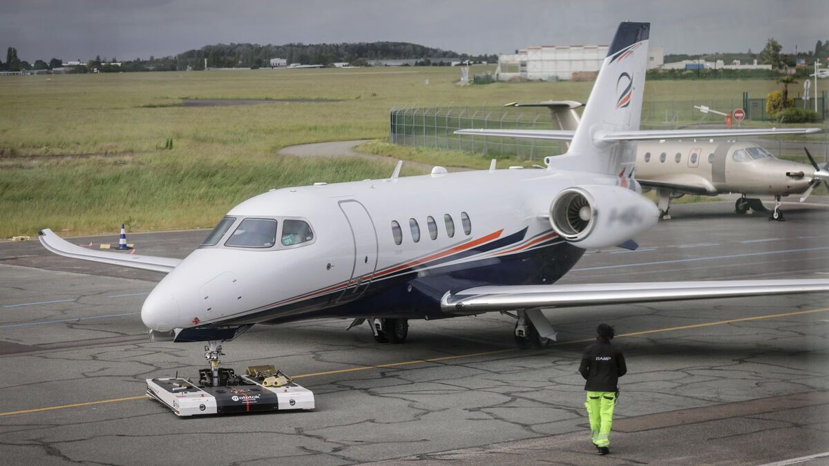 Espagne : la ministre de l’Écologie a-t-elle pris un jet privé pour aller à un sommet sur le climat à 200 km de Madrid ?