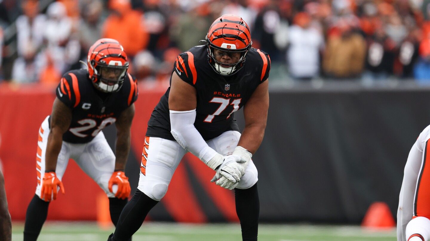 Bengals release La'El Collins off PUP list