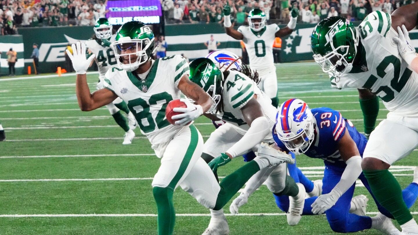 ESPN rules analyst claims officials missed tripping call on Jets' game-winning punt return