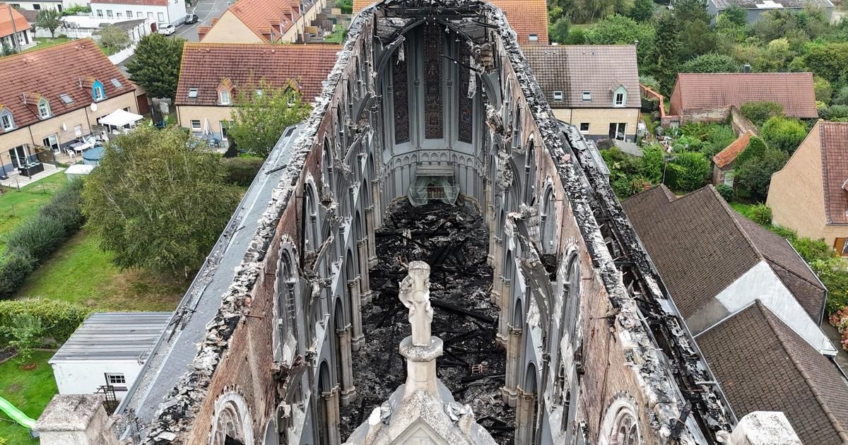 Incendies, profanations, vols… Ce vandalisme contre les églises qui "participe à l’angoisse identitaire des Français"