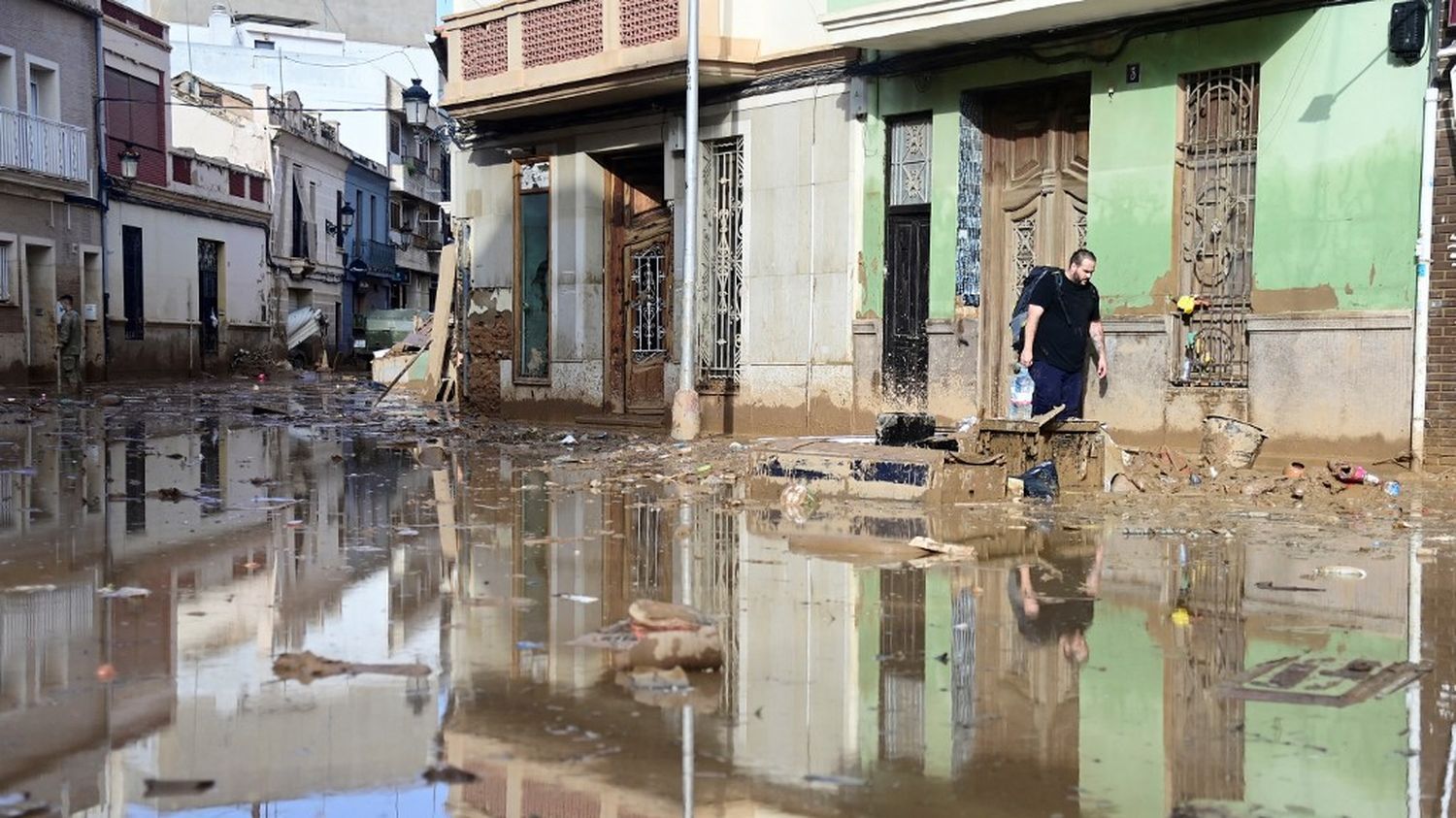 Inondations en Espagne : des parties de la Catalogne et de l'Andalousie en alerte rouge en raison de fortes pluies attendues mercredi