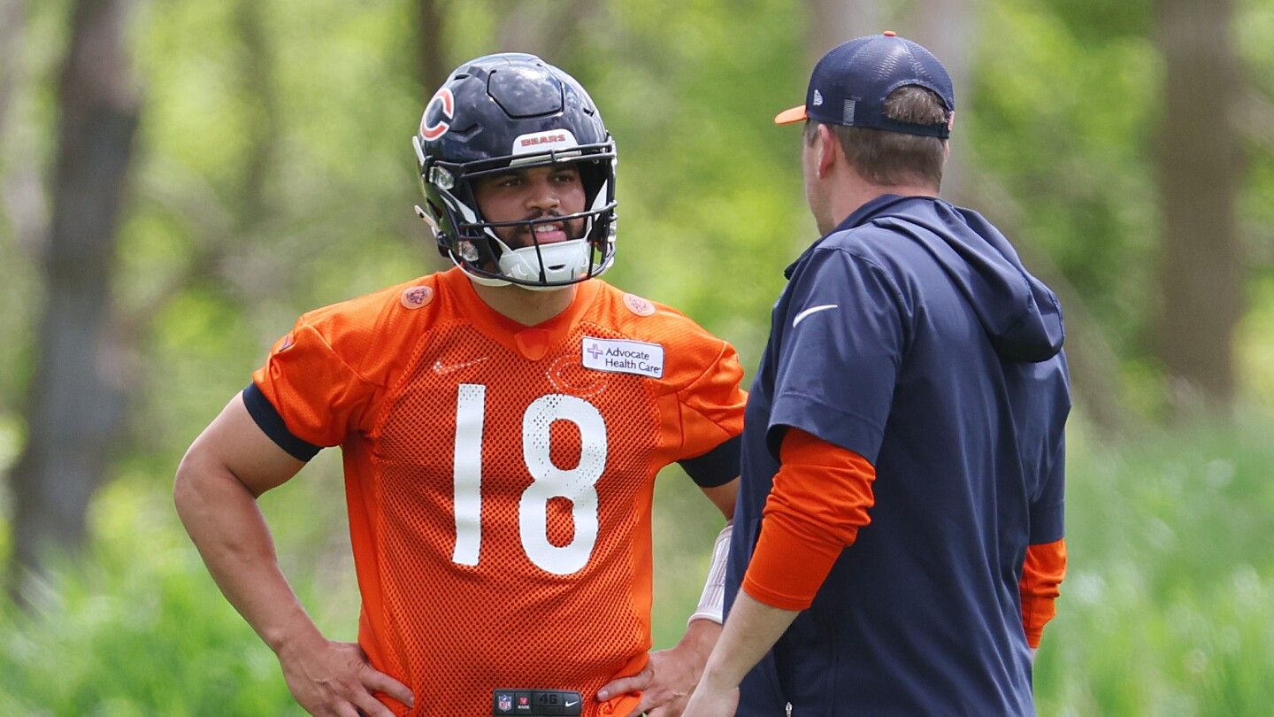 Report: Bears players went to Eberflus and Poles over Shane Waldron - and some wanted a QB change