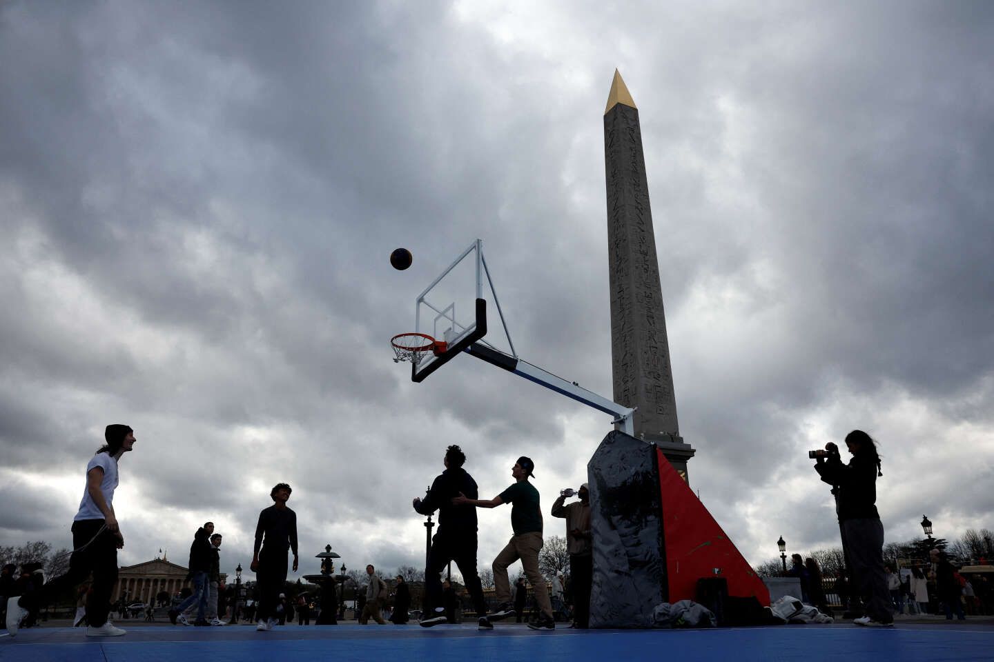 Anne Hidalgo va bannir la voiture sur la moitié de la place de la Concorde après les Jeux olympiques