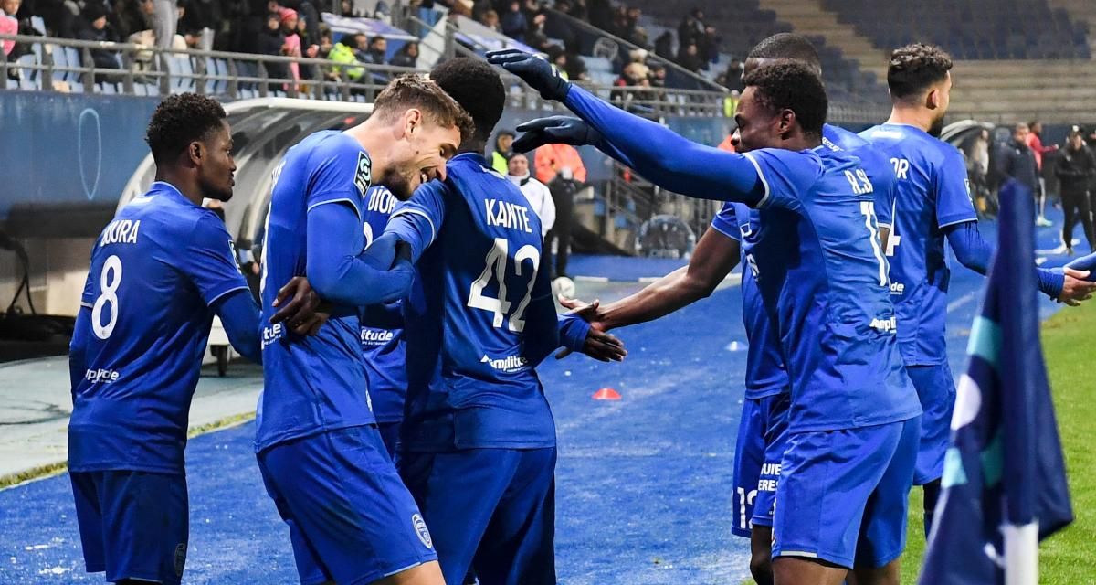 L2 (J20) : Angers chute, Grenoble gâche, Troyes respire, le Paris FC enchaîne...