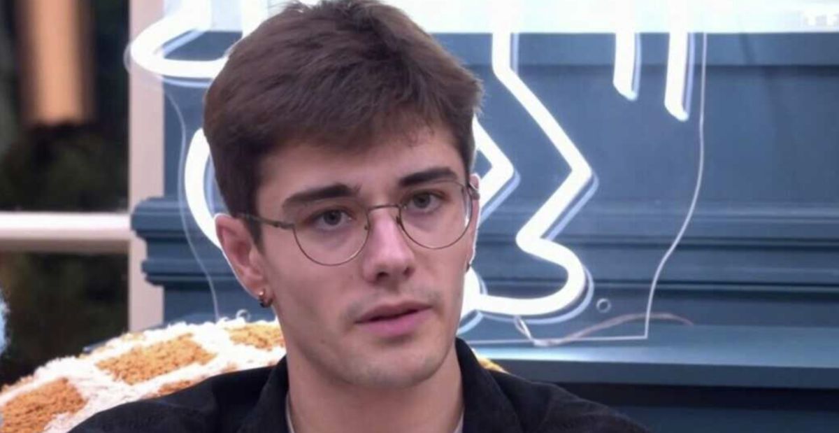 Axel (Star Academy 2023) : le jeune homme va-t-il continuer sa carrière en politique à sa sortie ? Il répond