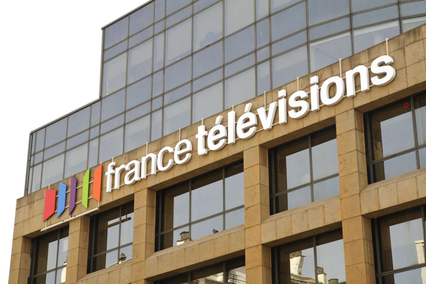 Les chaînes de télévision privées lancent l’offensive contre France Télévisions