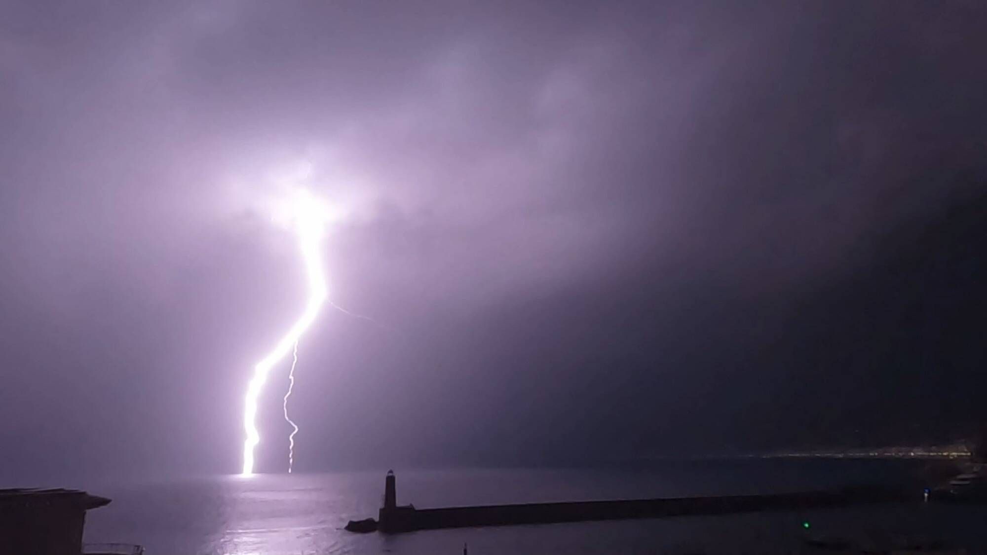 Météo France place les Alpes-Maritimes en vigilance jaune aux orages ce samedi