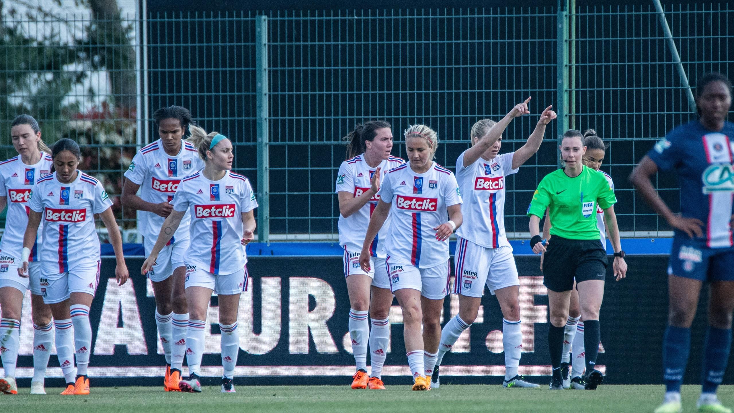 Coupe de france féminine - Ada Hegerberg offre la finale à l'OL face au PSG (2-1)