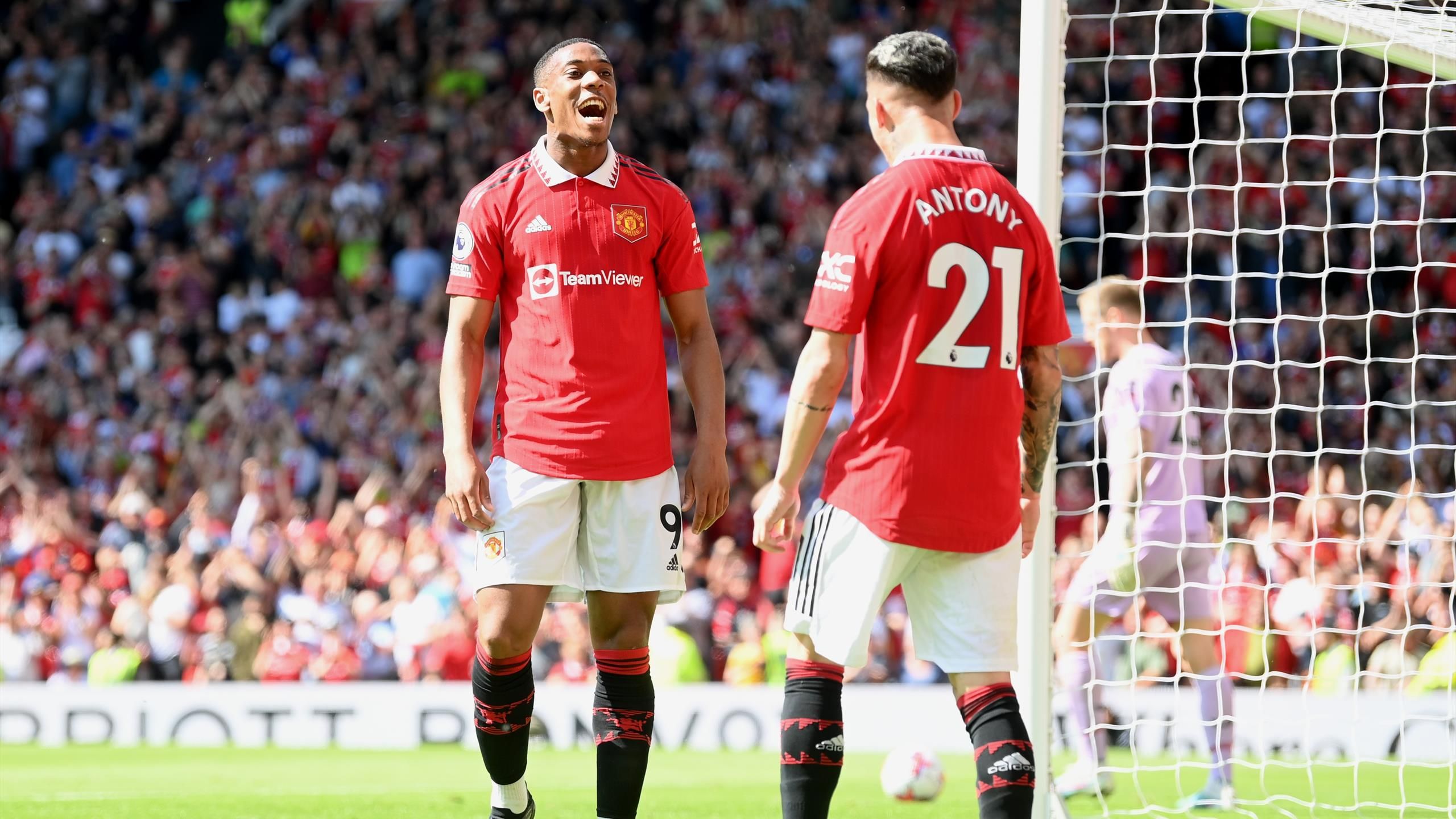 Avec un but de Martial, Manchester United revient à hauteur de la 3e place après sa victoire sur les Wolves (2-0)