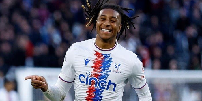 Crystal Palace fixe le prix pour Olise, pisté par le PSG