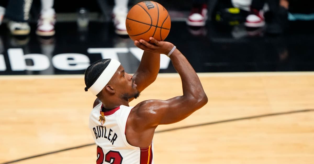 Jimmy Butler Mostly Struggles, Commits Turnover in Final Seconds of Heat’s Loss