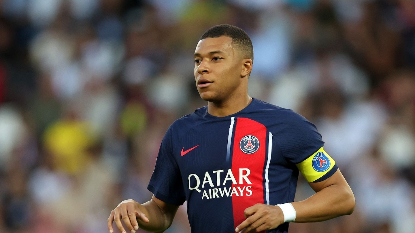 Paris Saint-Germain, Kylian Mbappé at odds and a transfer may loom