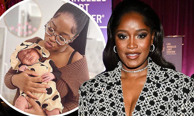 Keke Palmer claims 'breast milk discrimination' with security at a Houston airport