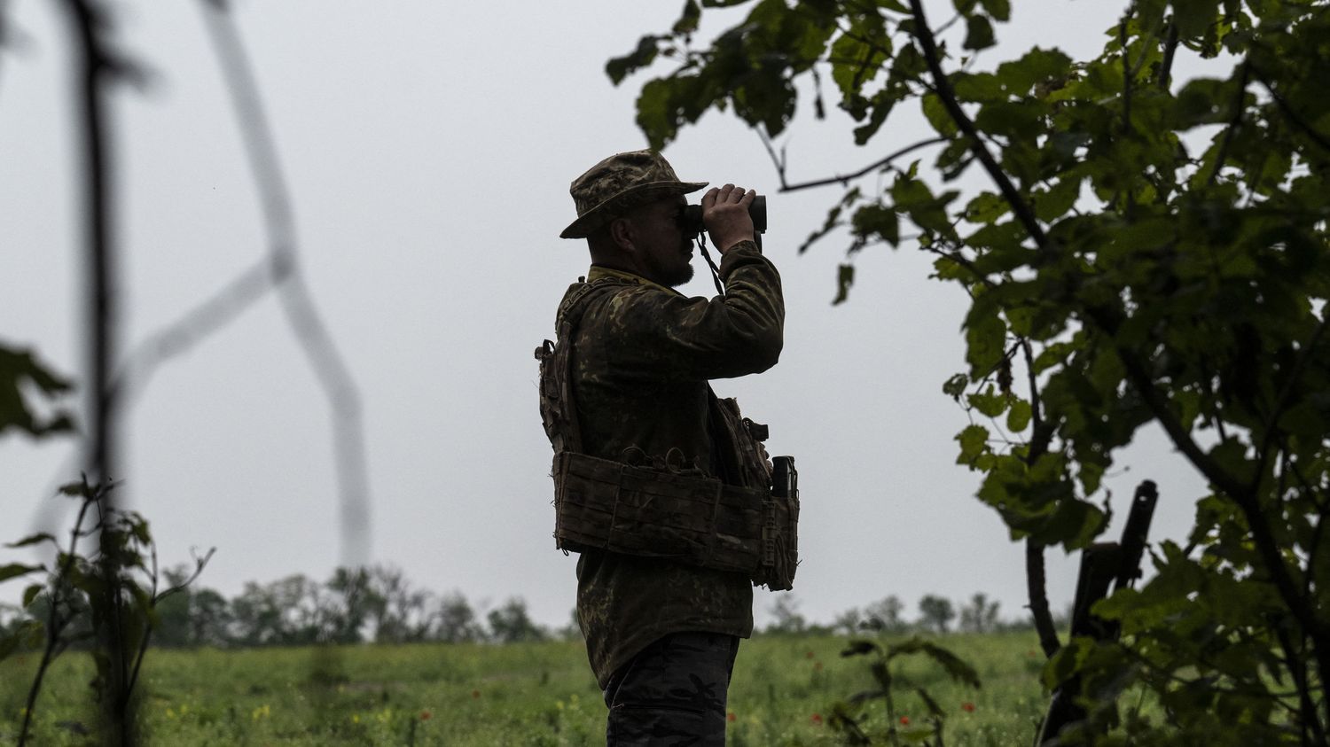 Les forces ukrainiennes tentent de trouver la brèche au milieu des champs de mines russes