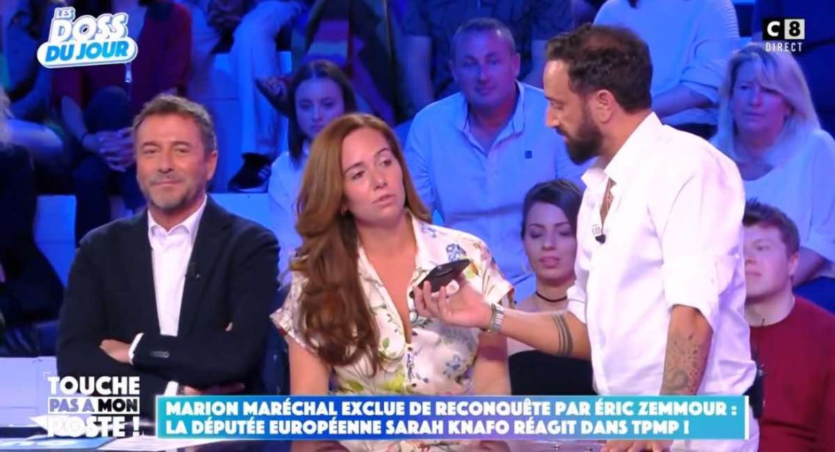 "TPMP" : invitée, la compagne d’Eric Zemmour prend le téléphone de Cyril Hanouna et laisse un message vocal à Jordan Bardella en direct