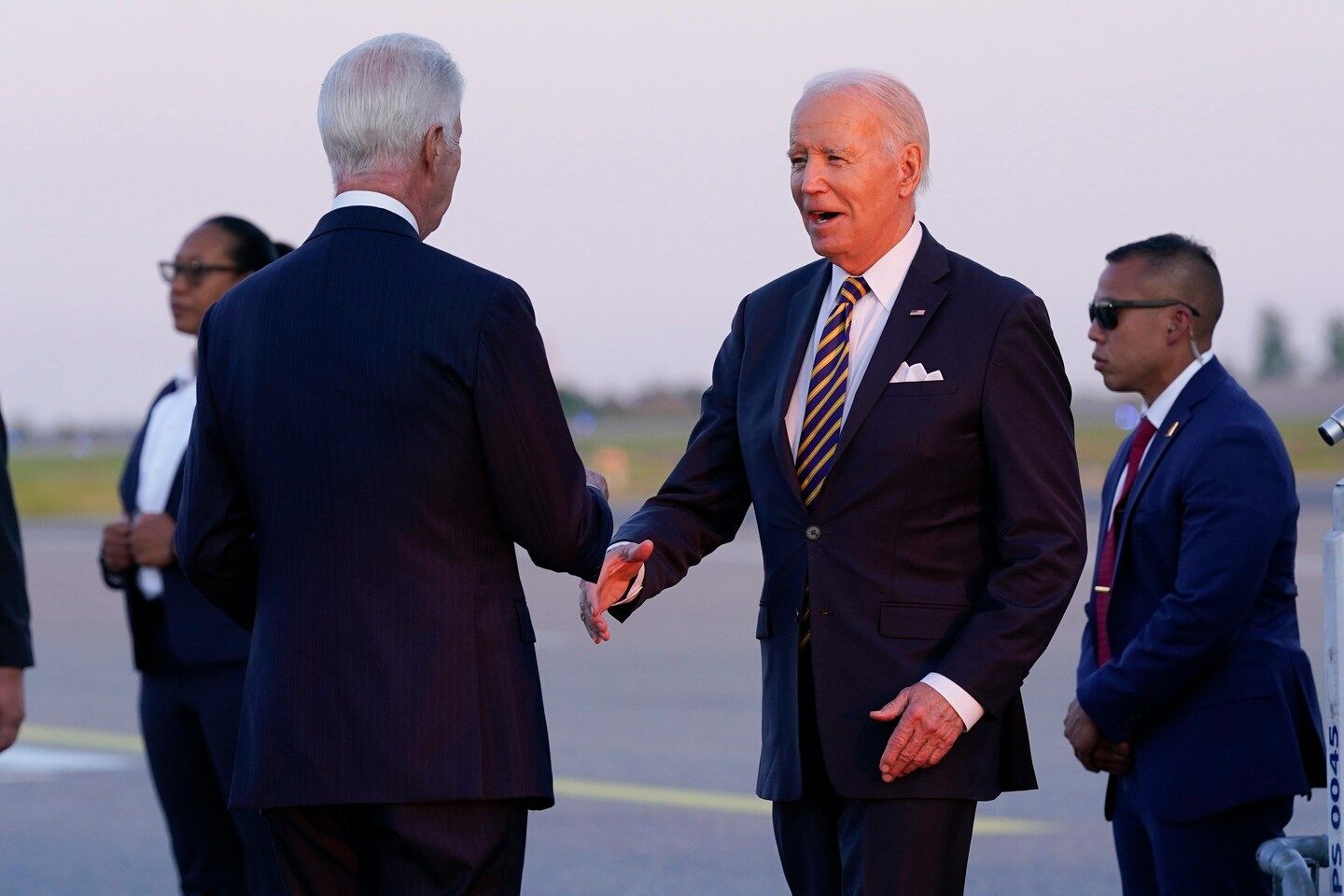 Russia-Ukraine war news: Biden in Finland; Russian general claims pushed out for criticizing army