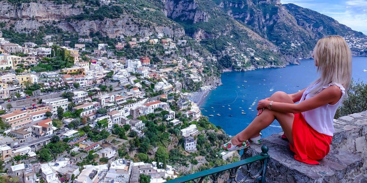 US Tourist Says Traveling to Amalfi Is Manual Labor, Roasted on TikTok