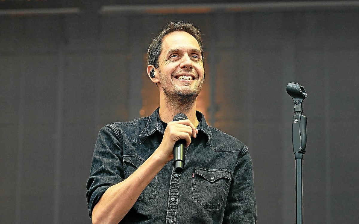 Le généreux Grand Corps Malade a touché les Vieilles Charrues en plein cœur [Vidéo]