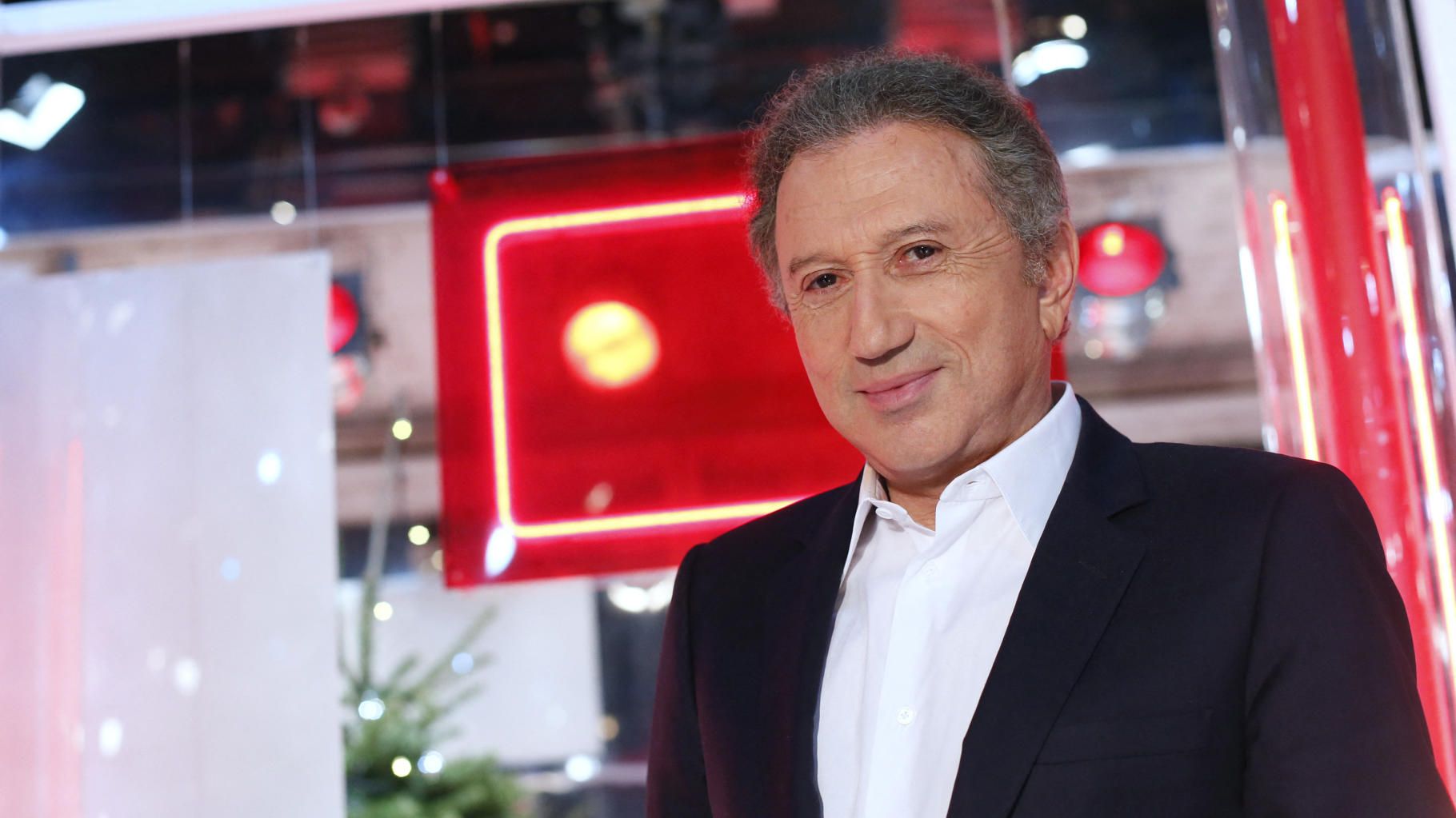 Michel Drucker estime que " 2025 serait le bon moment pour arrêter l’animation " à la télévision