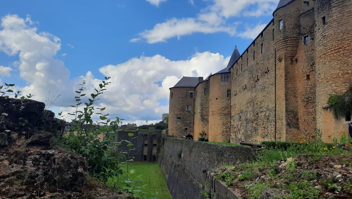 Le château fort de Sedan élu Monument préféré des Français 2023