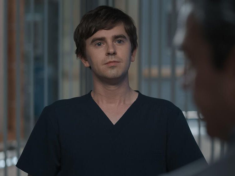 Good Doctor (spoilers) : Danni est renvoyée et Shaun et Lea se préparent à devenir parents la semaine prochaine sur TF1