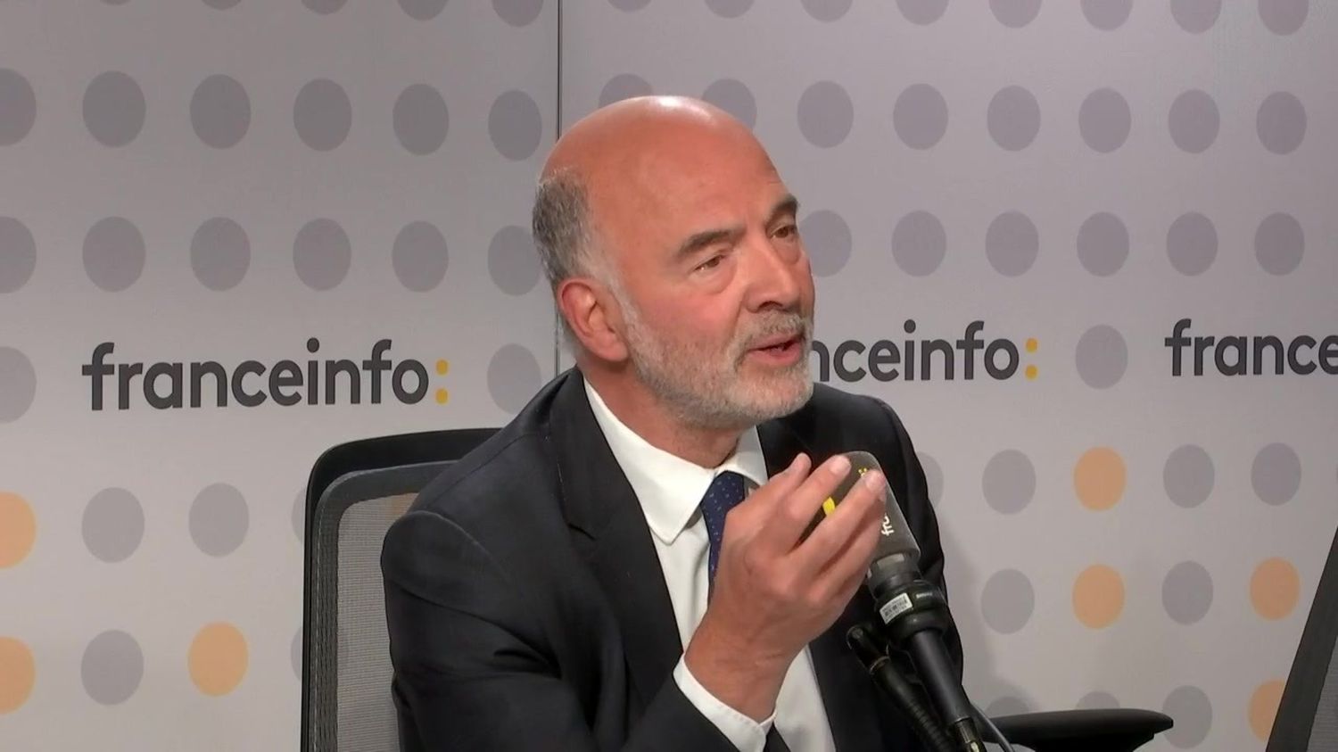 Déficit public de la France sous 3% : "On ne peut pas et on ne doit pas, économiquement, ce n'est pas intelligent", estime Pierre Moscovici