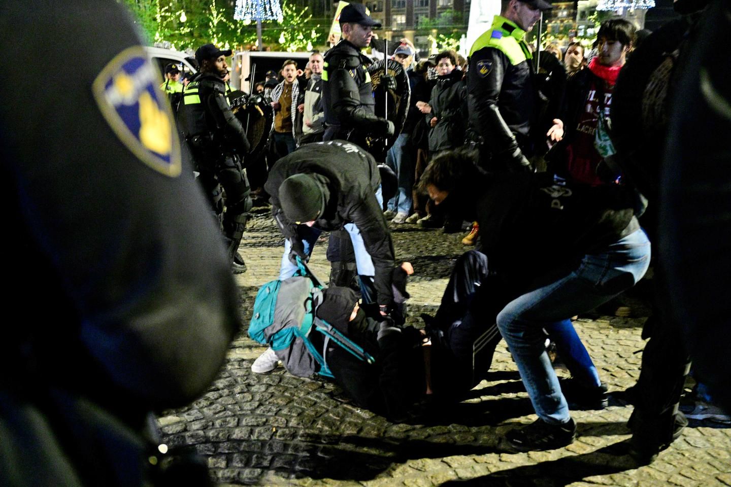 A Amsterdam, des dizaines d’arrestations lors d’une manifestation propalestinienne interdite