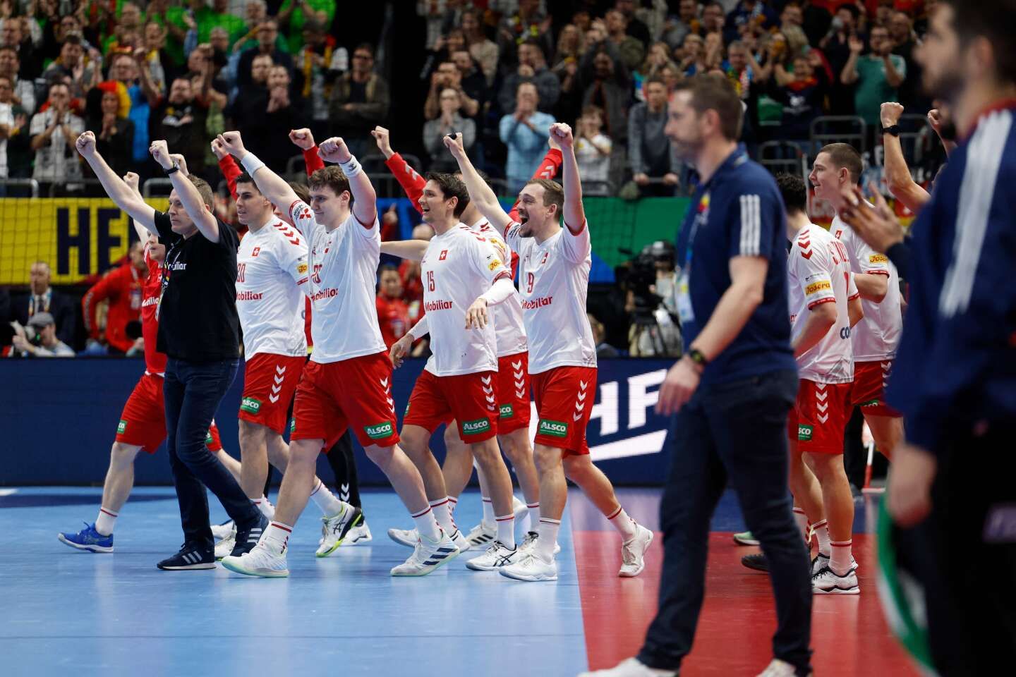 Euro masculin de handball : la Suisse enraye la marche tricolore, et décroche un nul inquiétant pour les Bleus