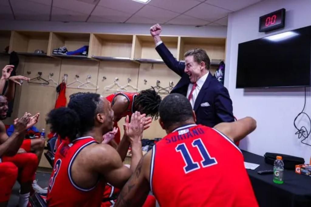 St. John's beats Seton Hall to likely punch March Madness ticket