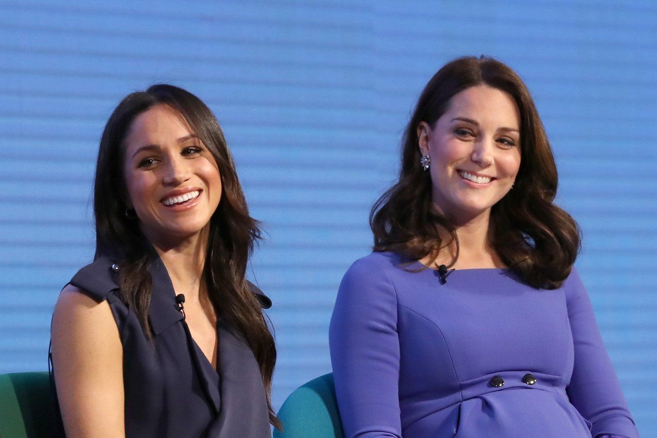 Kate Middleton : pourquoi la photo retouchée de la princesse en dit aussi très long sur Meghan Markle