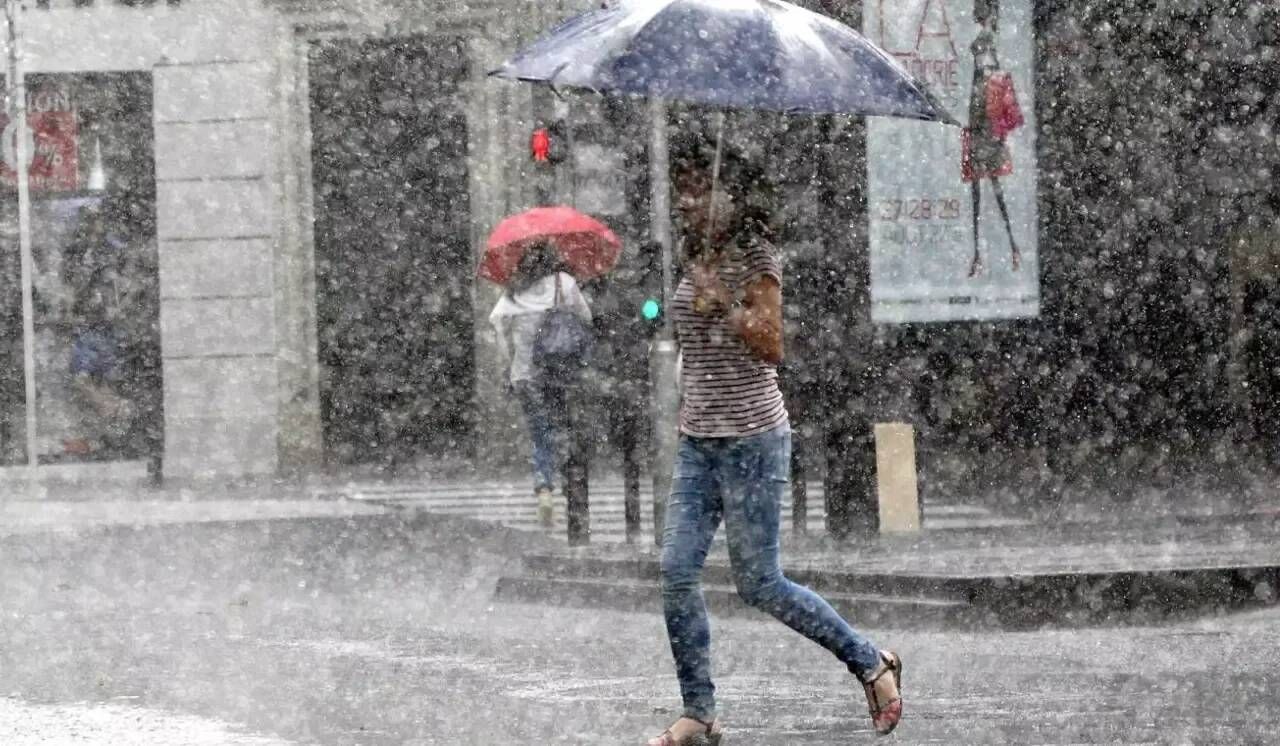 Prudence dans les Alpes-Maritimes: le département placé en vigilance jaune aux orages, de la grêle attendue