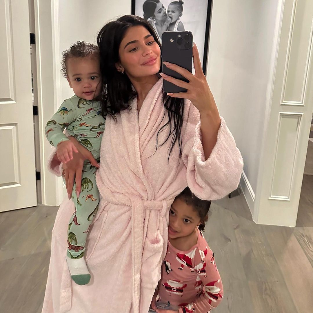 Kylie Jenner Shares Sweet New Pics of Stormi and Aire on Mother's Day