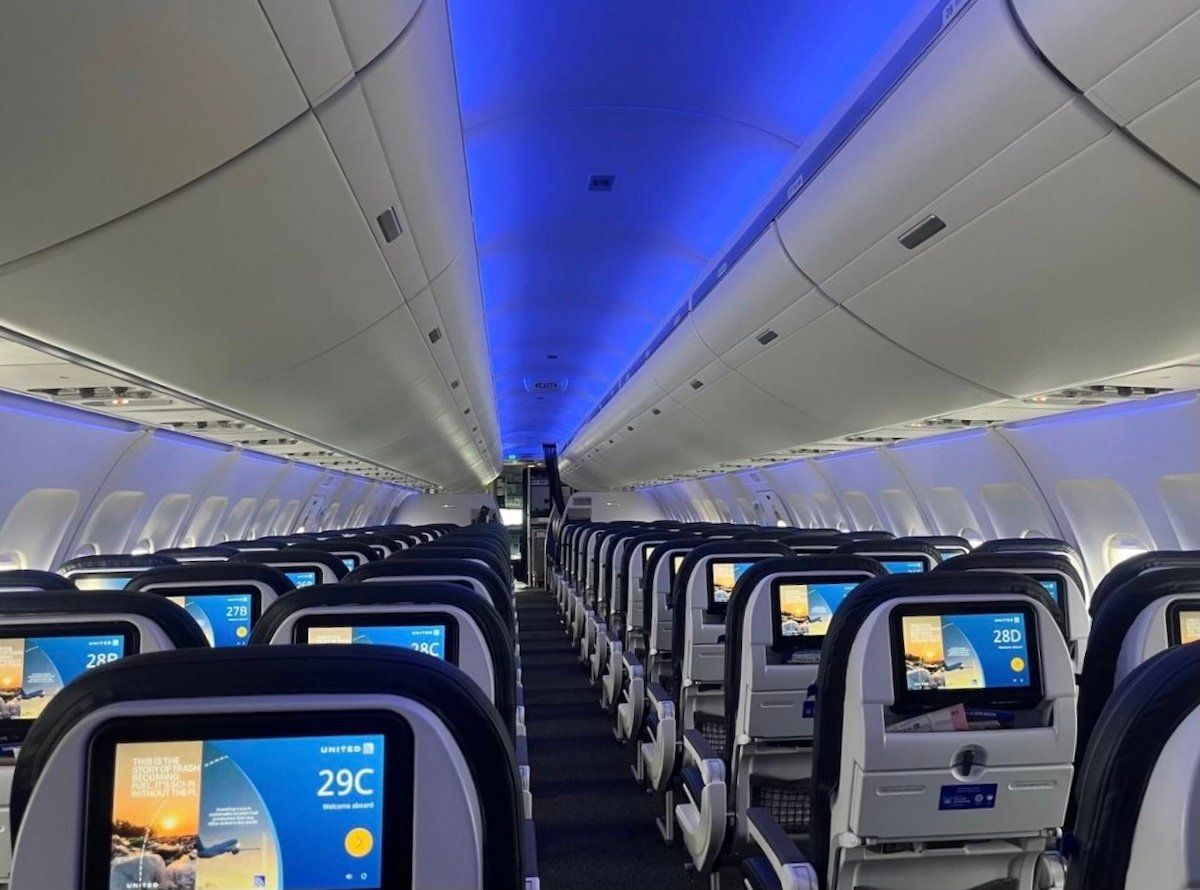 United Airlines Reconfigures First Jet With New Domestic Interiors