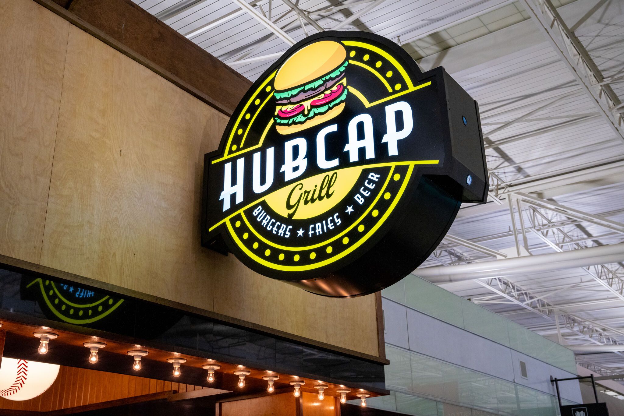 Hobby Airport unveils new eateries as Pappas Restaurants exits