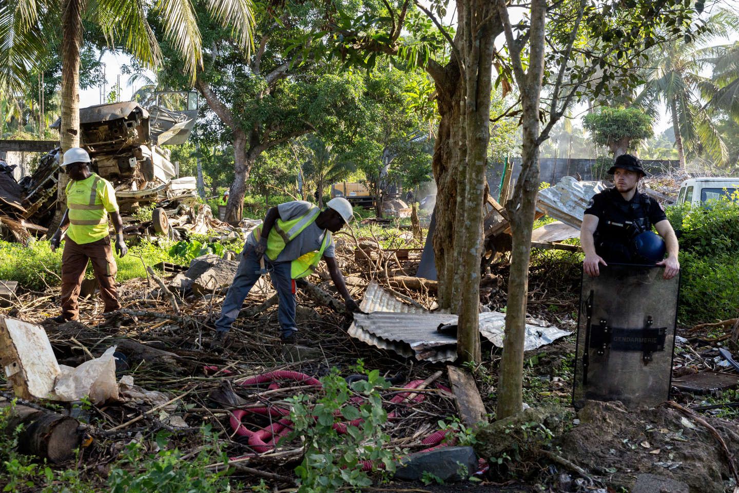 A Mayotte, l’Etat cherche à reprendre la main